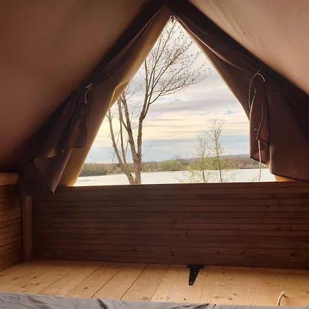 Point Camping *