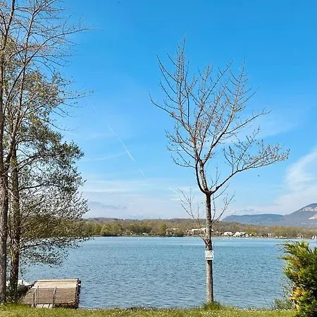 Camping Point *