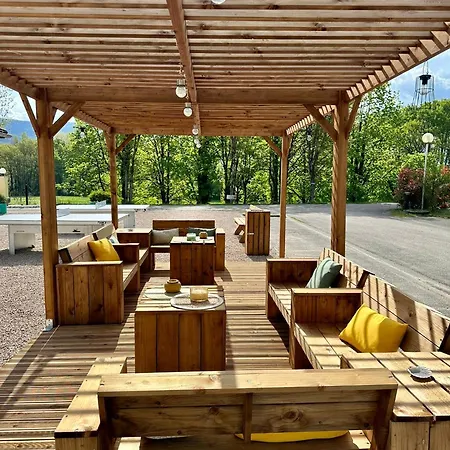 Camping Point *